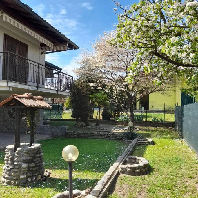 הוילה Oleggio Castello Il Vecchio Kiwi - House With Private Garden מראה חיצוני תמונה